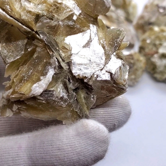 Golden Star Mica (Muscovite) Cluster From Brazilian - Picture 4 of 17